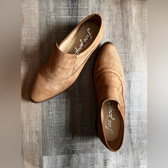 Free People Brown Brady Slip on Loafer NIB size 39 BEAUTIFUL BOHO - Picture 3 of 13